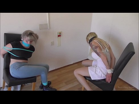 ❤️ Závislá / svázaná a s roubíkem / dáma v nesnázích Sex video u cs.exomassage-surgut.ru ❤